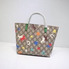 Gucci Shopping Bags